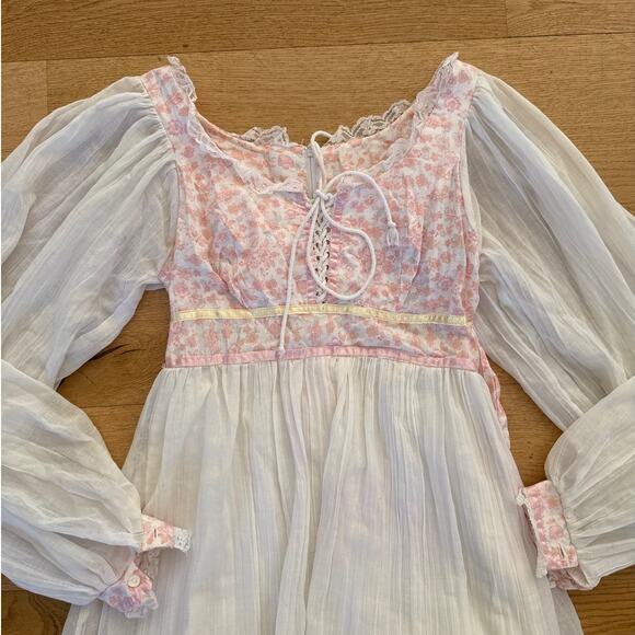 Tag Removed  - Gunne Sax Prairie Dress in White & Pink - Picture 2 of 4